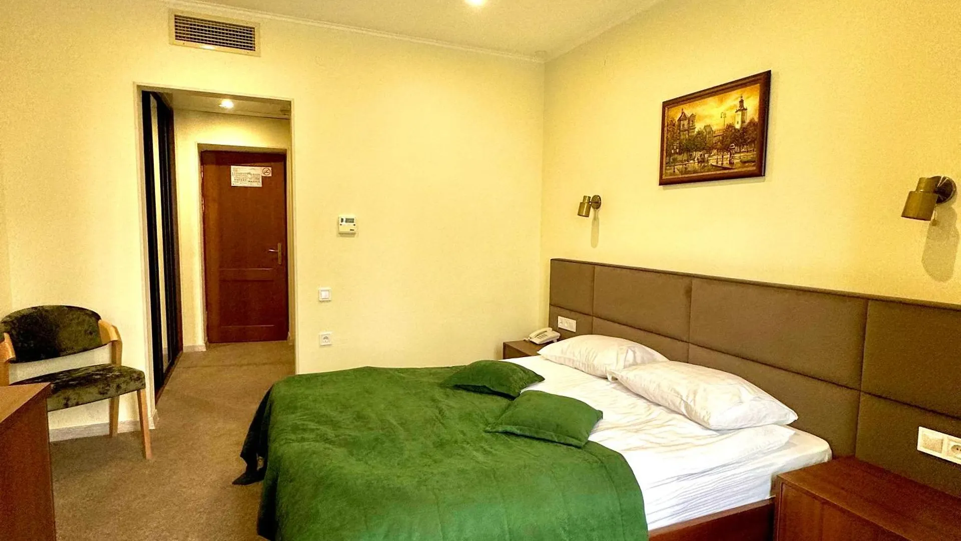 Hotel Kopa - إلفيف 3*,